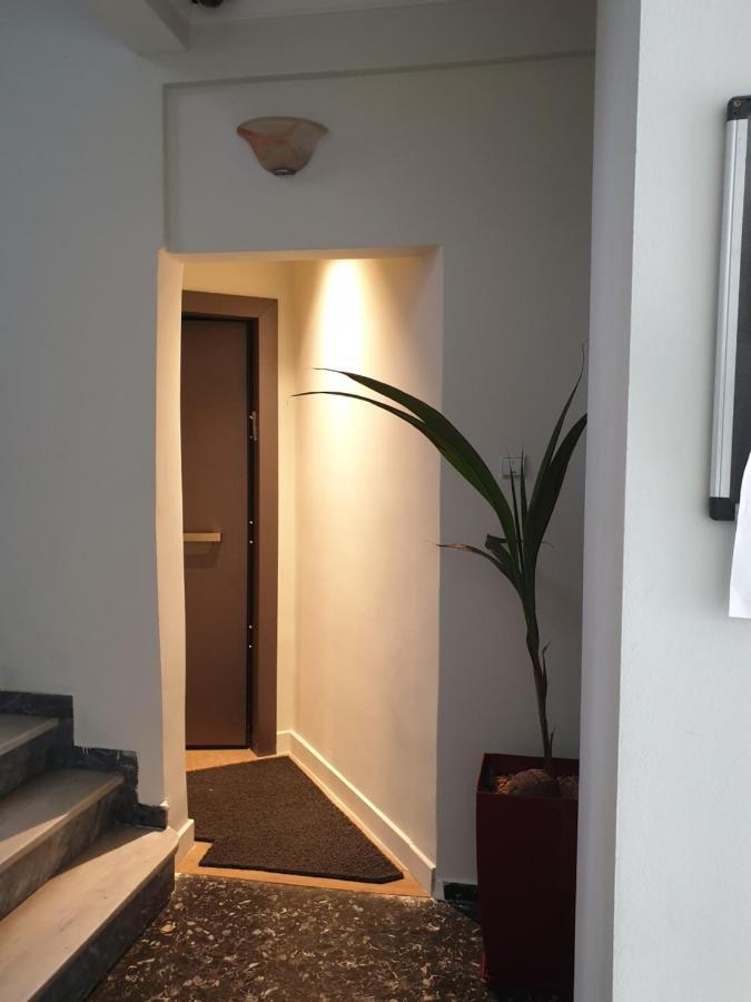 شقة Renovated Studio With Roof Garden Access, 15 M Walk To Acropolis أثينا المظهر الخارجي الصورة