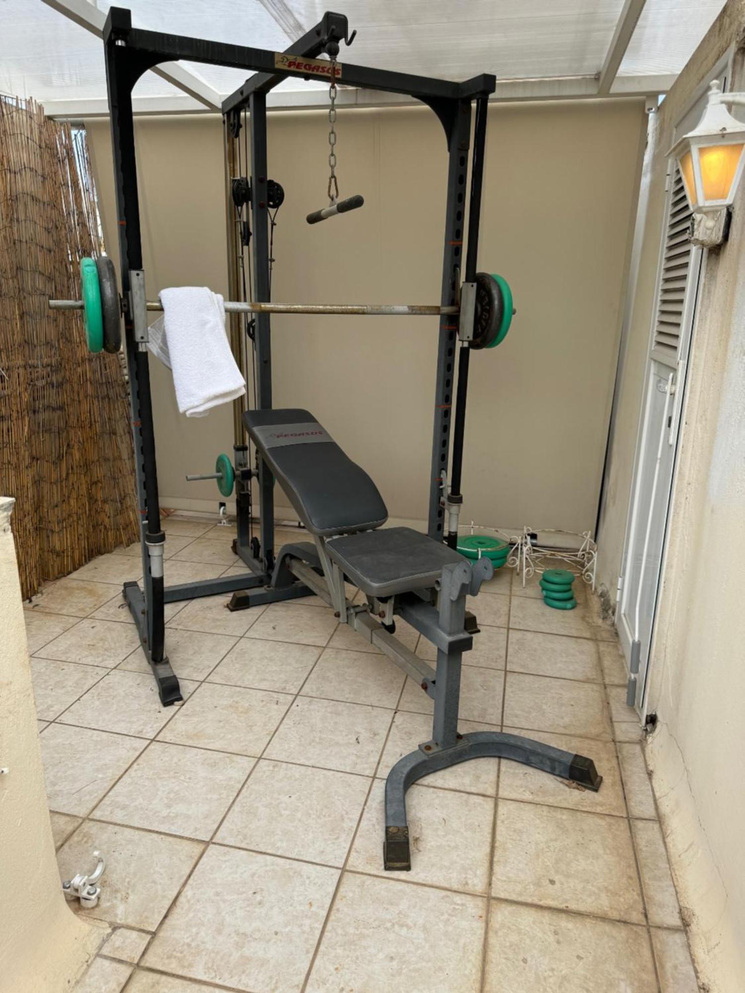 شقة Renovated Studio With Roof Garden Access, 15 M Walk To Acropolis أثينا المظهر الخارجي الصورة