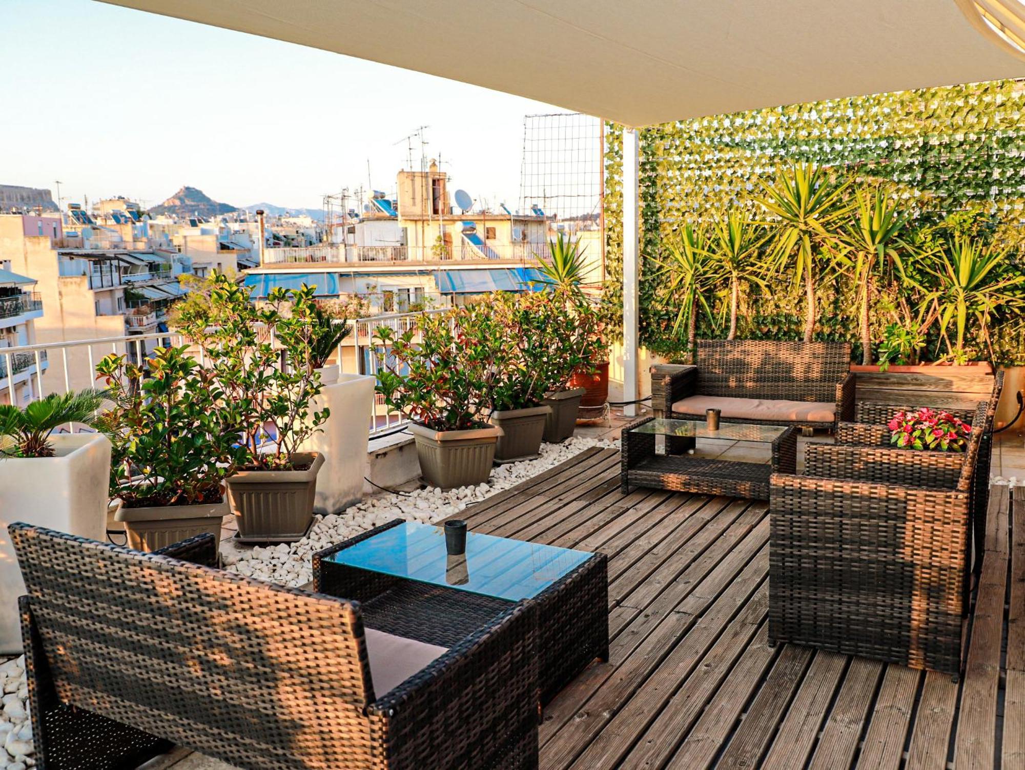 شقة Renovated Studio With Roof Garden Access, 15 M Walk To Acropolis أثينا المظهر الخارجي الصورة